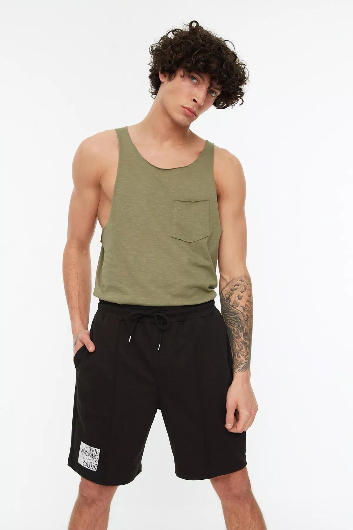 Black Printed Mid Waist Shorts, , large image number 2