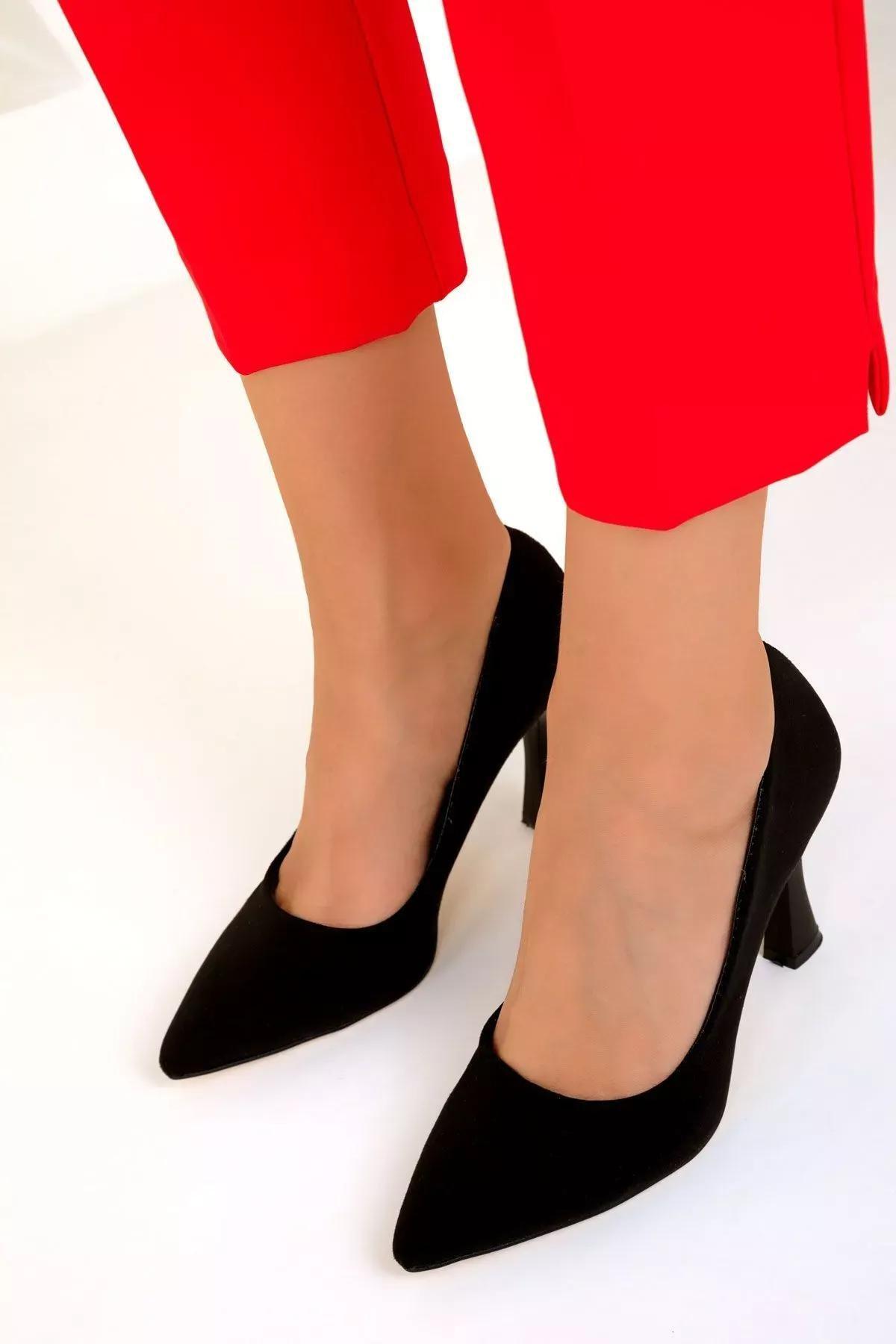 Black Suede Classic Heeled Shoes, , large image number 3