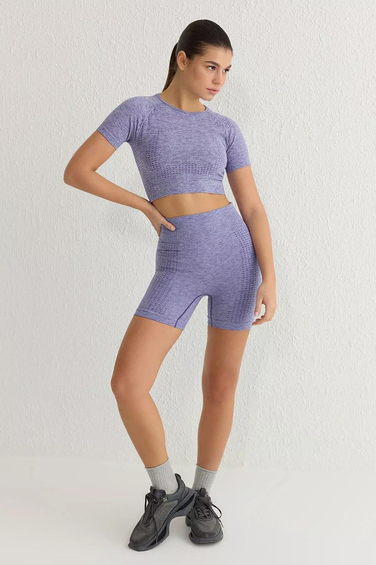 Trendyol - Lilac Crop Seamless/Seamless Crew Neck Knitted Sports Top/Blouse TWOSS21BZ1419, Einzeln