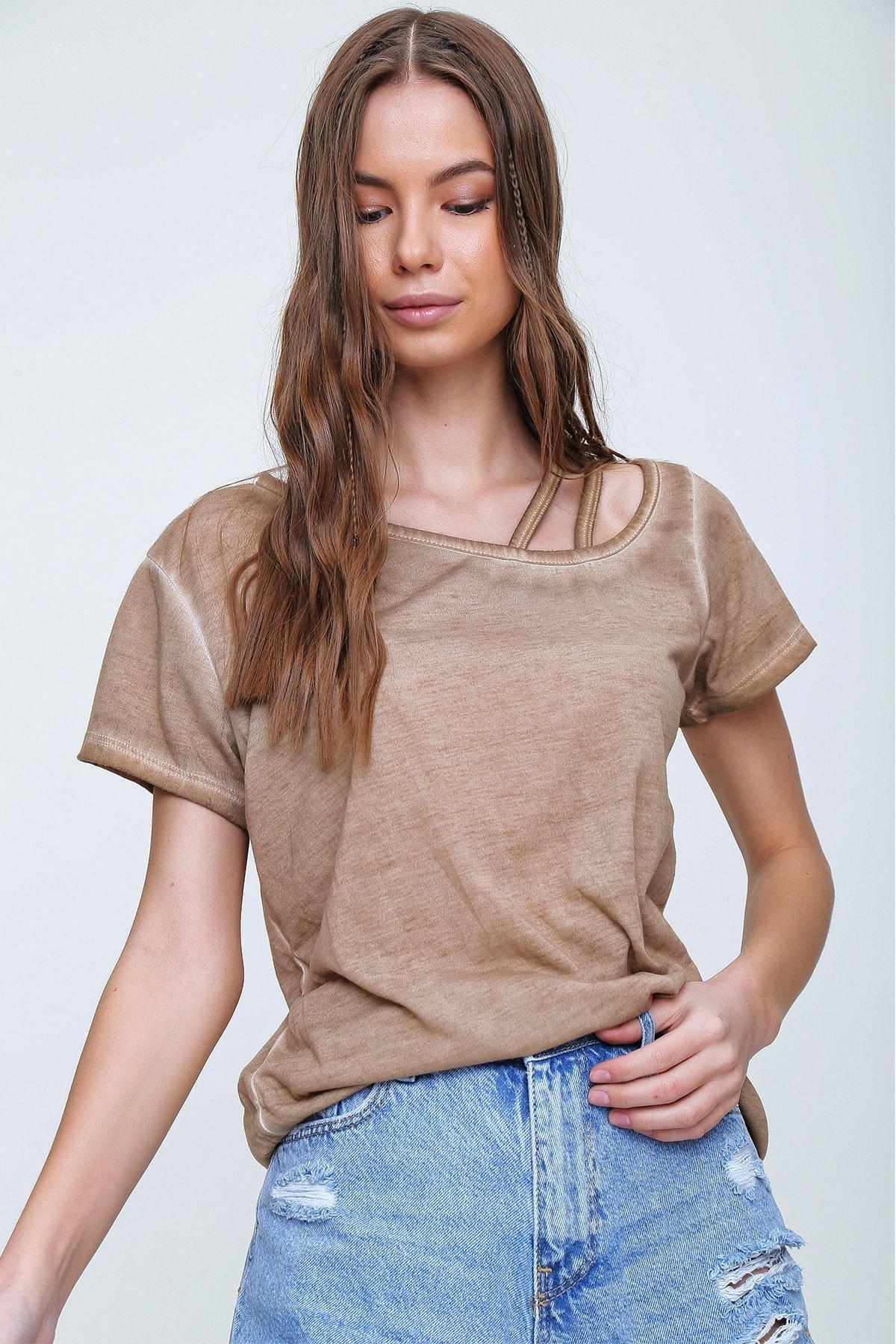 Beige Asymmetrical Collar T-Shirt, Beige, large image number 3