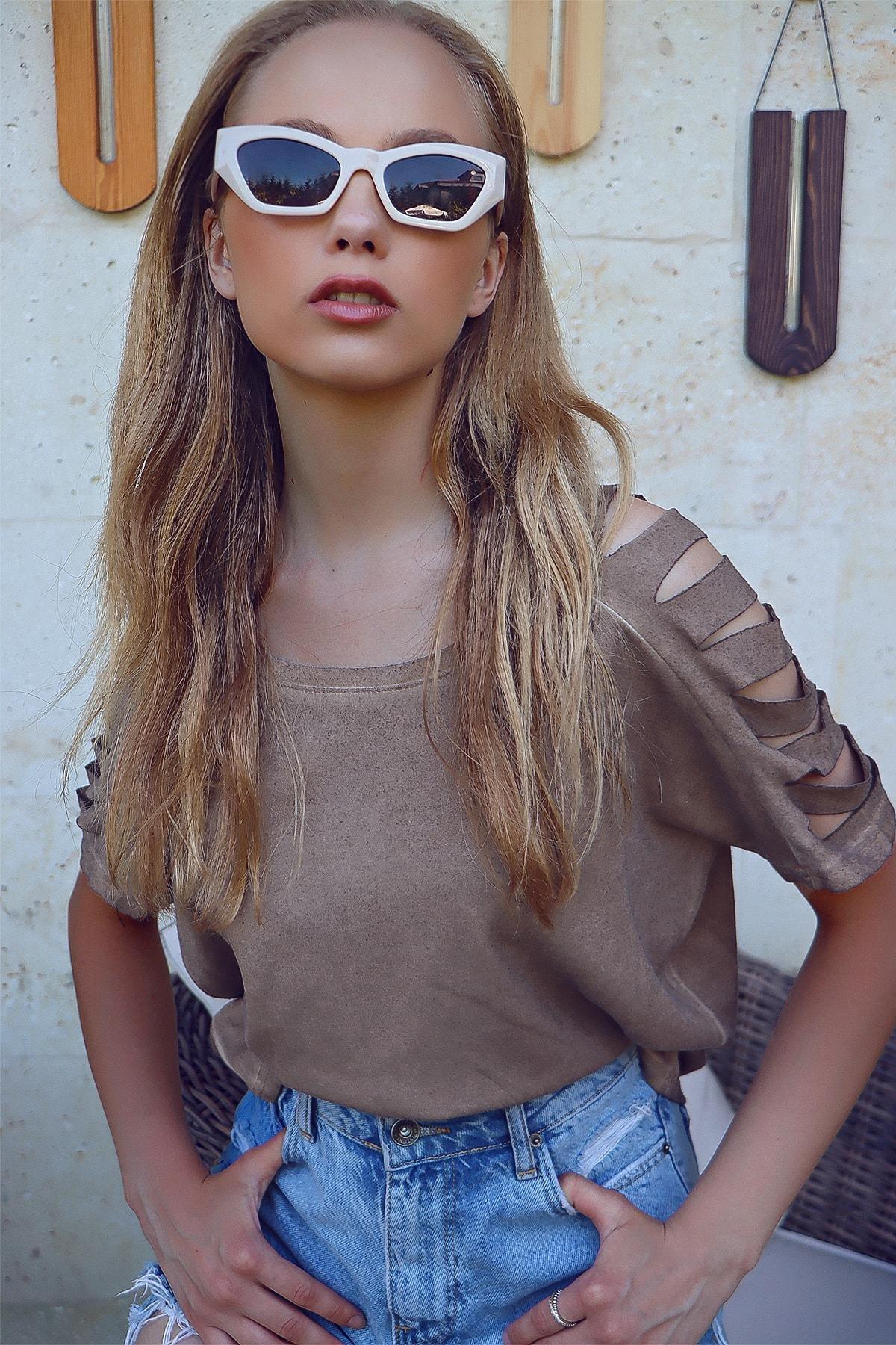 Brown Crew Neck T-Shirt, , large image number 0