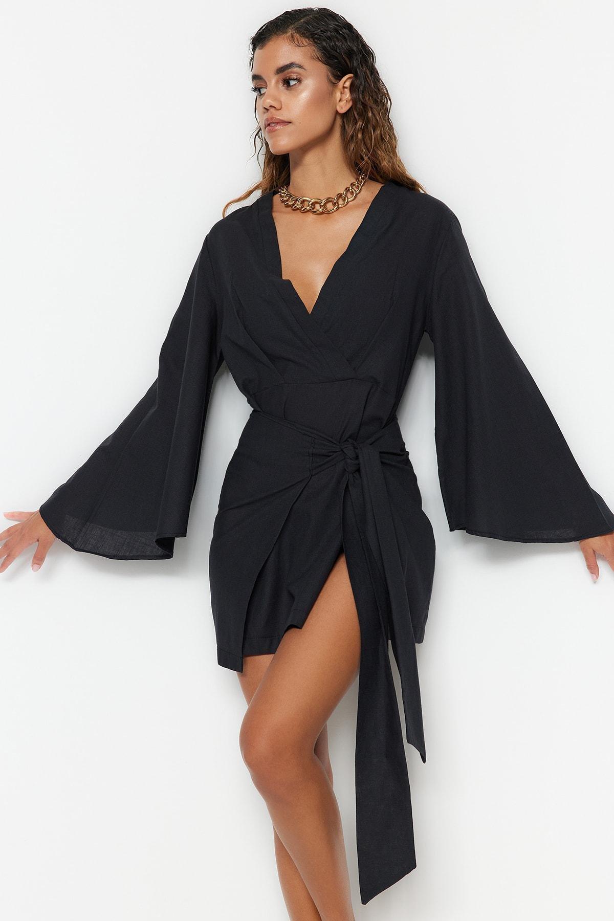 Black V-Neck Bell Sleeve Shift Dress, , large image number 0