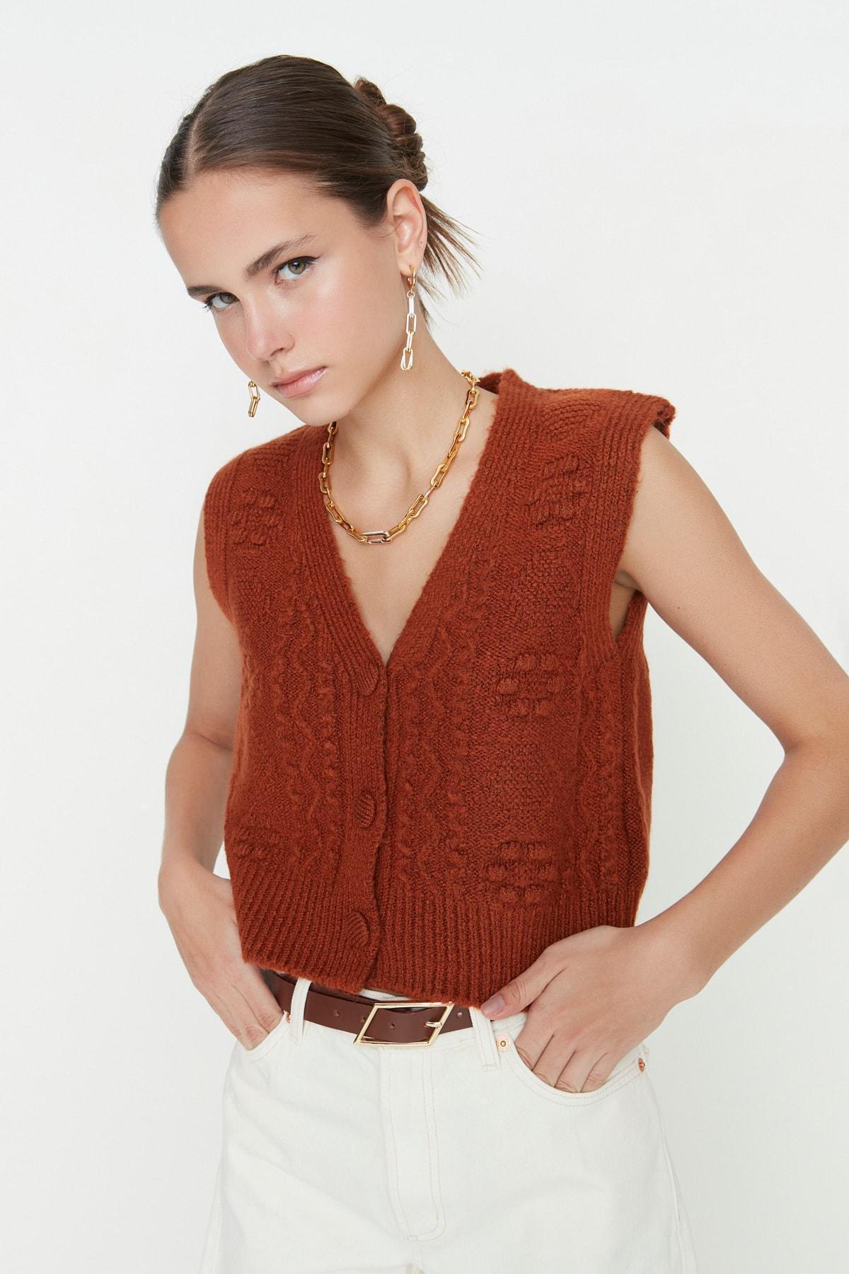 Brown Knitted V-Neck Sweater Vest, , large image number 3