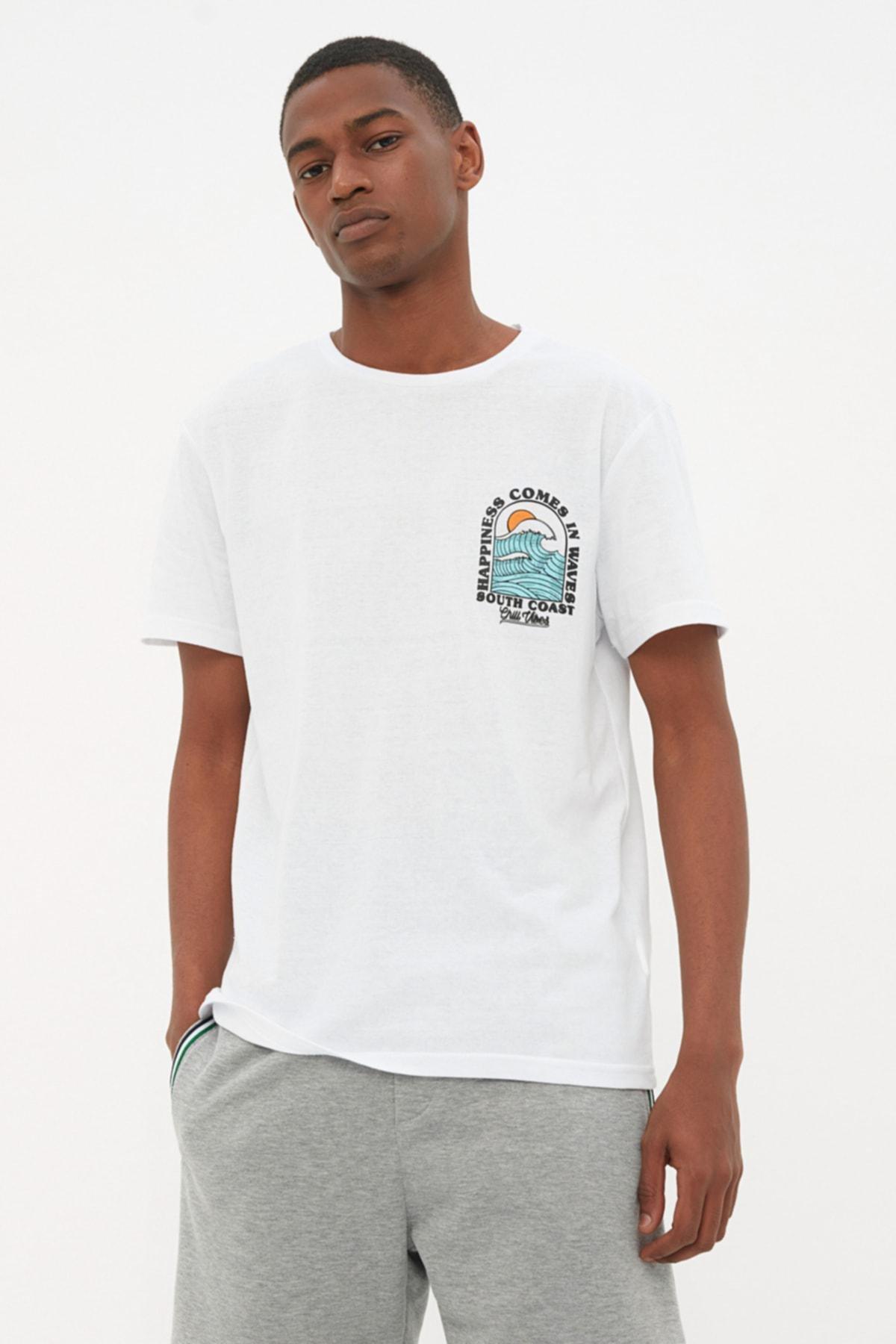White Regular Crew Neck Tshirt, , large image number 1