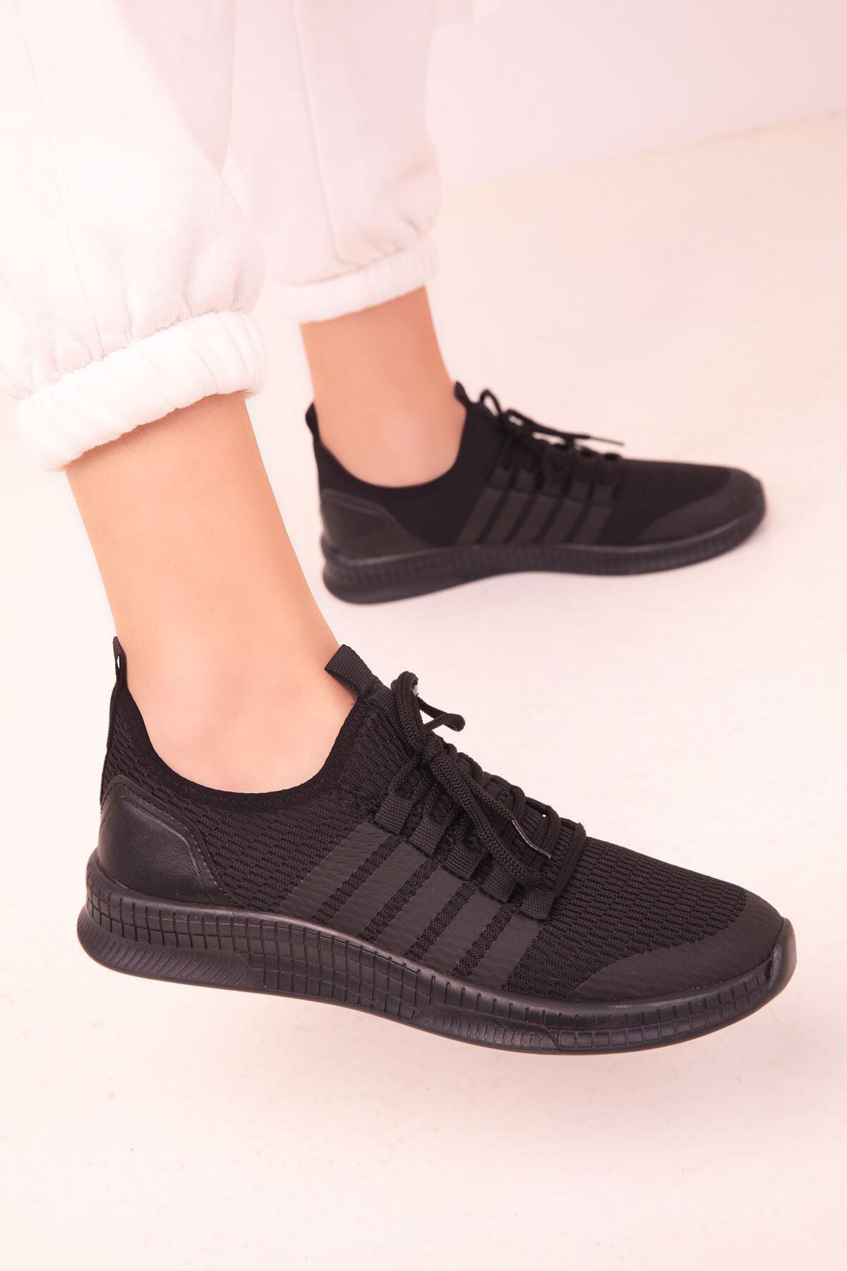 Black Plain Sneakers, , large image number 3