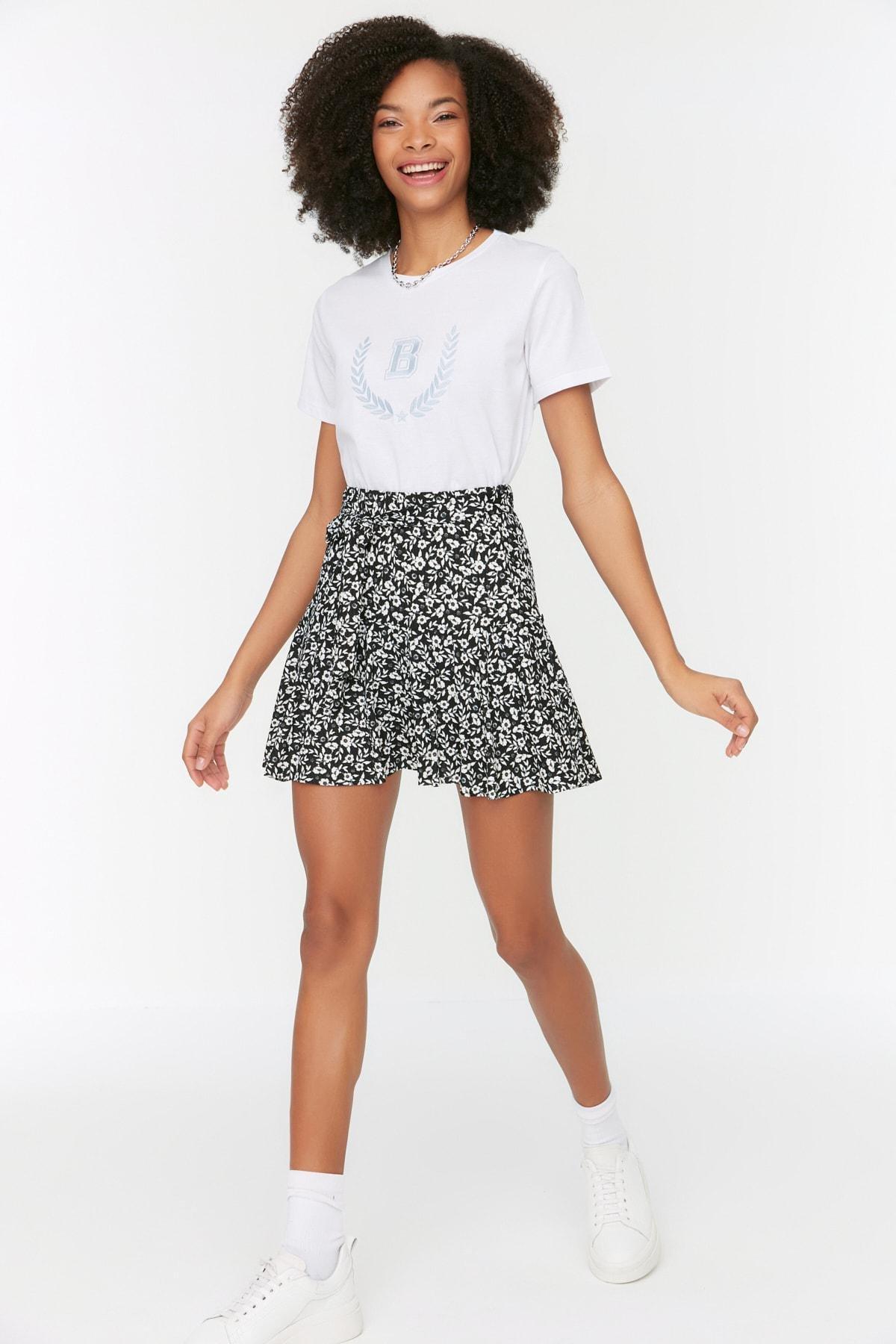 Multicolour Floral High Waist Shorts, , large image number 2