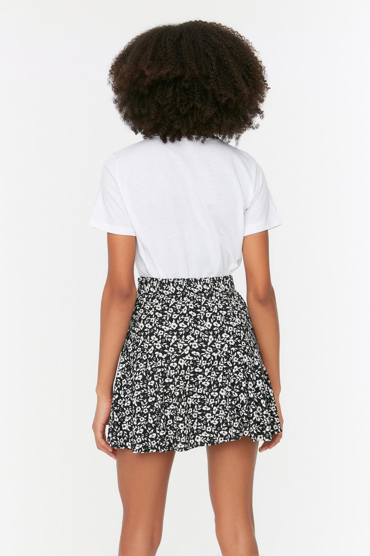 Multicolour Floral High Waist Shorts, , large image number 4