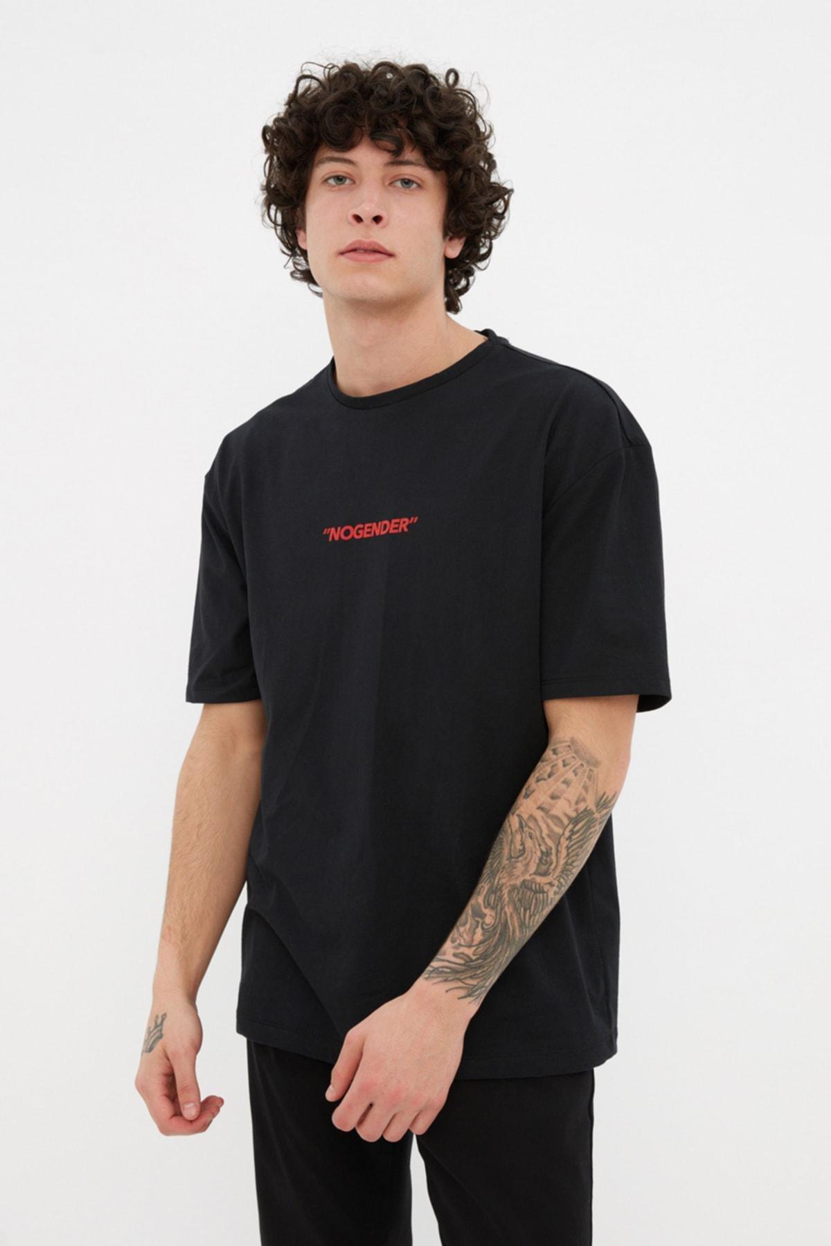 Trendyol - Black Crew Neck Tshirt