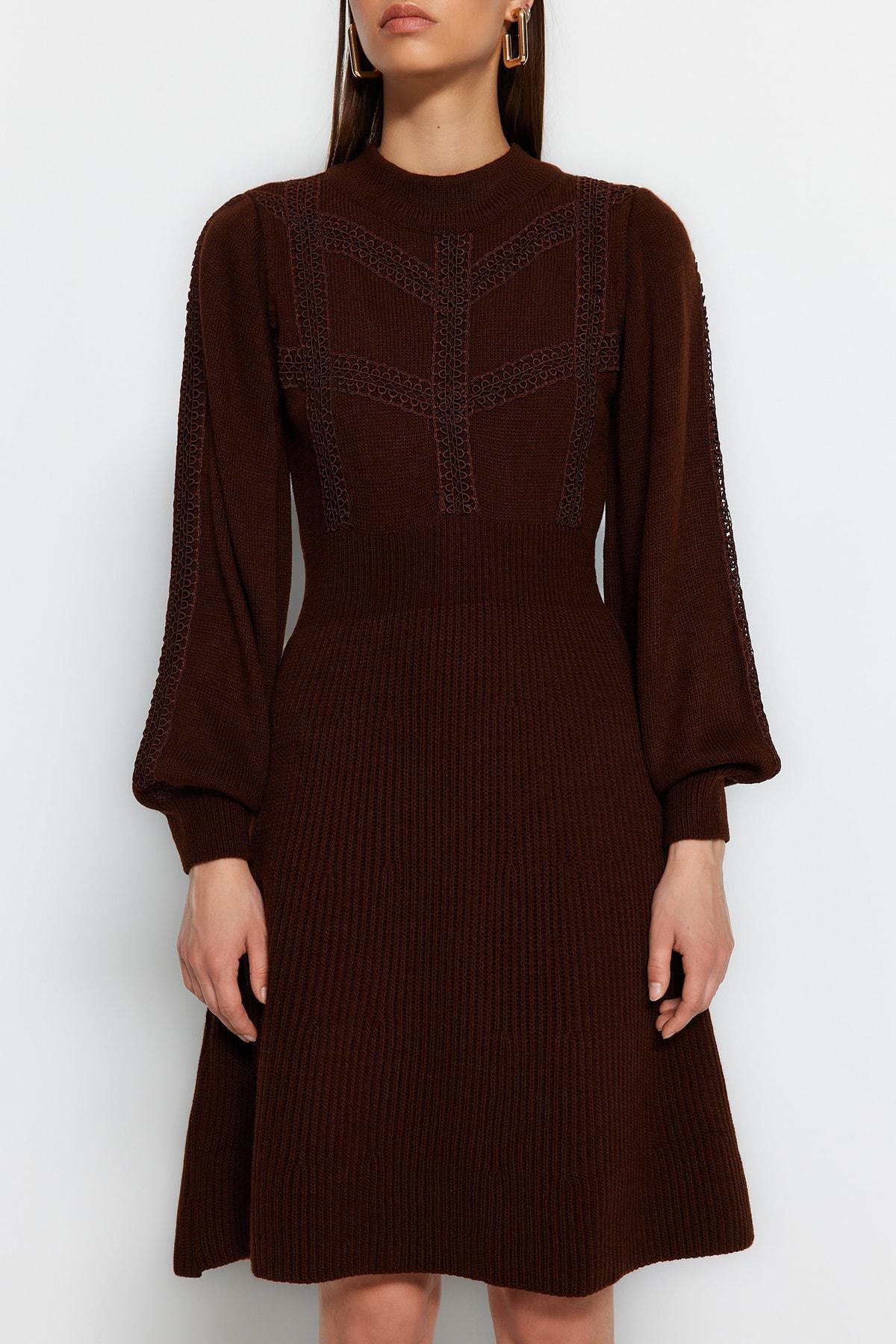 Brown Crew Neck A-Line Dress, Brown, large image number 3