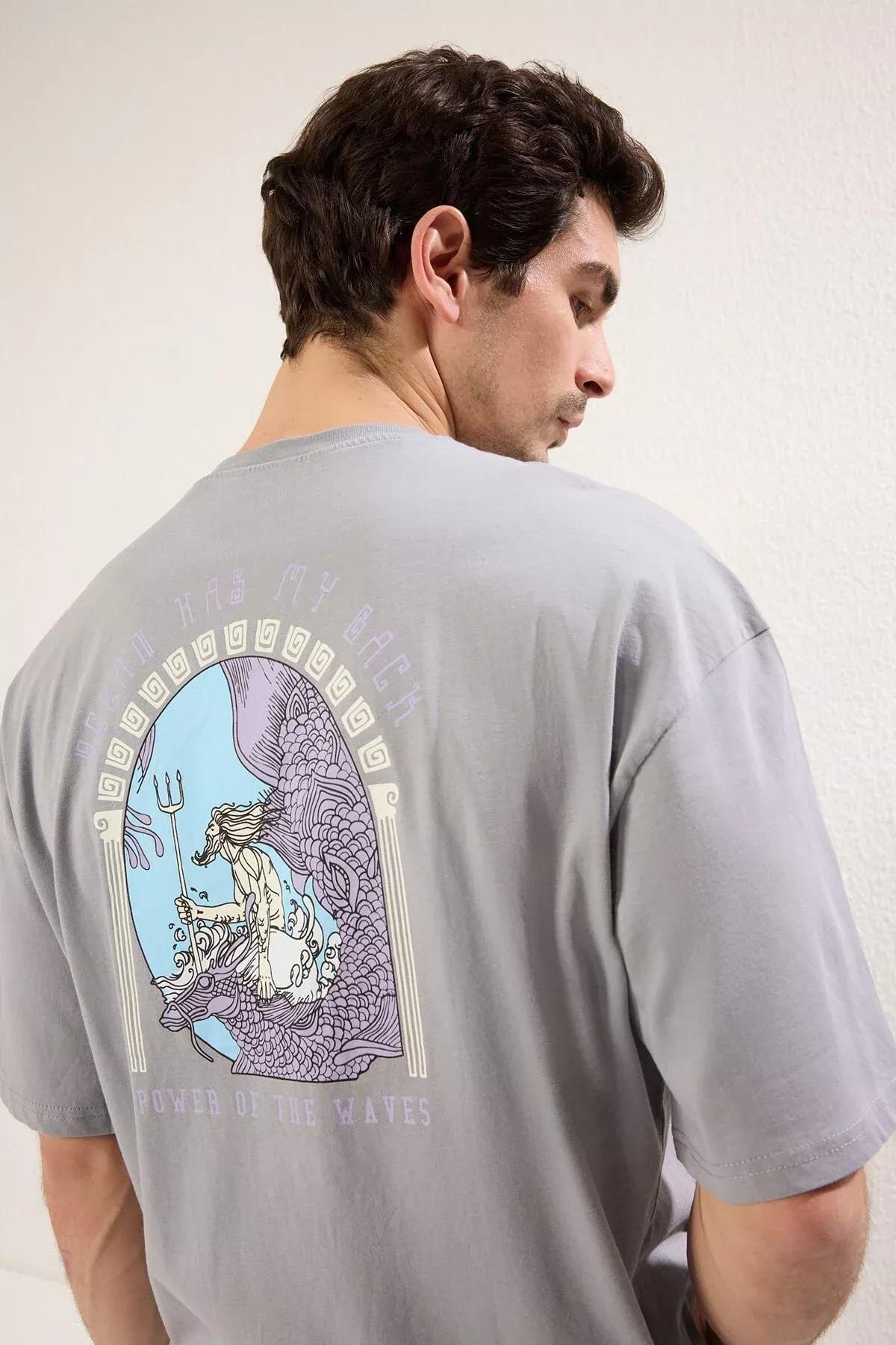 Gray Short Sleeve Artistic Print T-Shirt, Gray, large image number 9