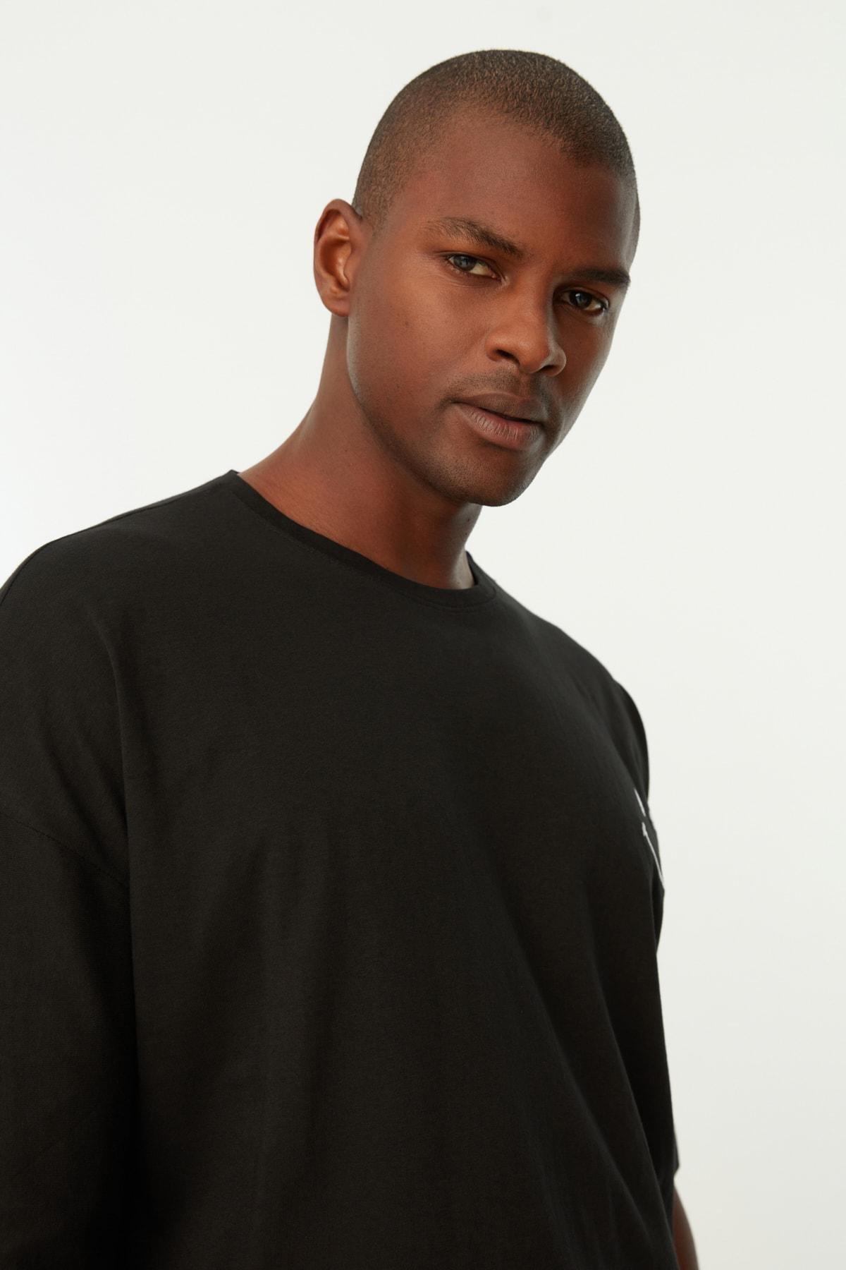 Black Oversize Graphic T-Shirt, , large image number 2