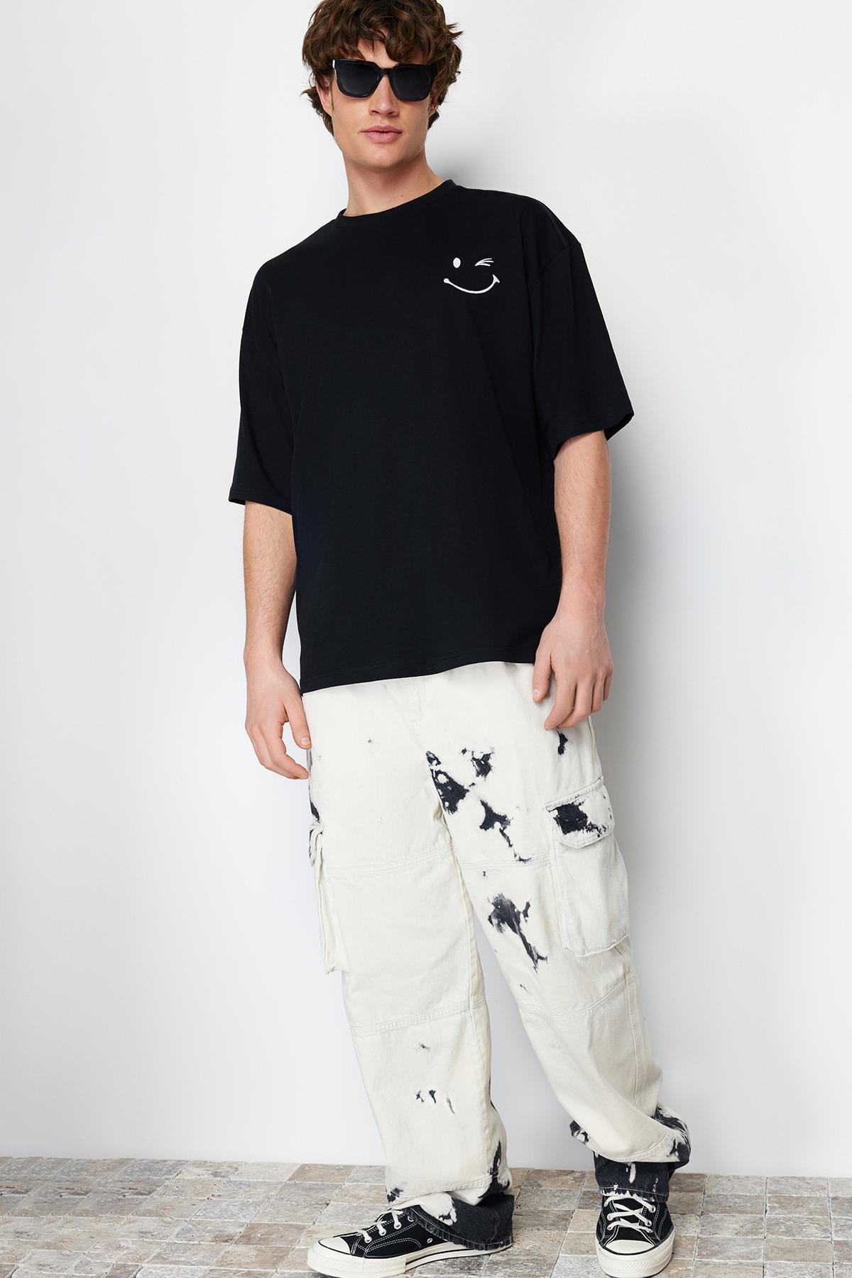 Black Oversize Graphic T-Shirt, , large image number 3