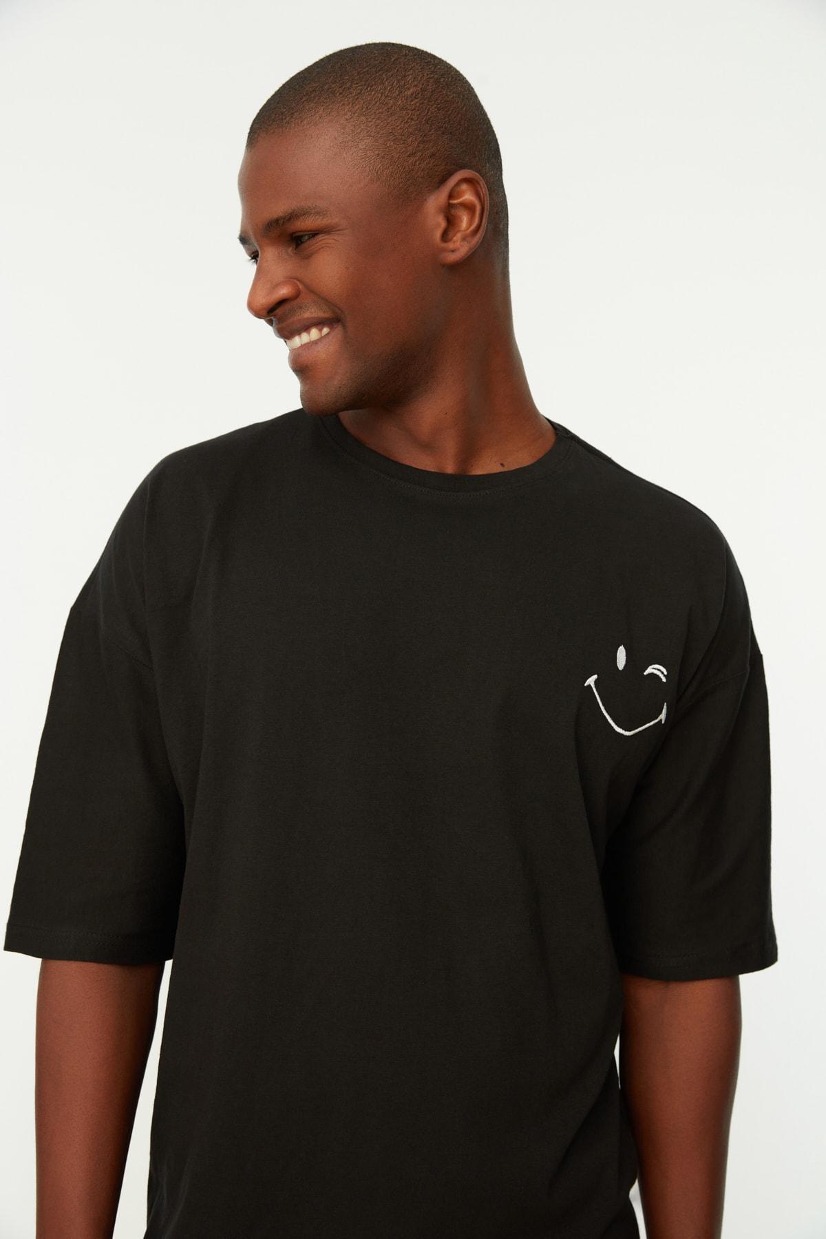 Black Oversize Graphic T-Shirt, , large image number 4