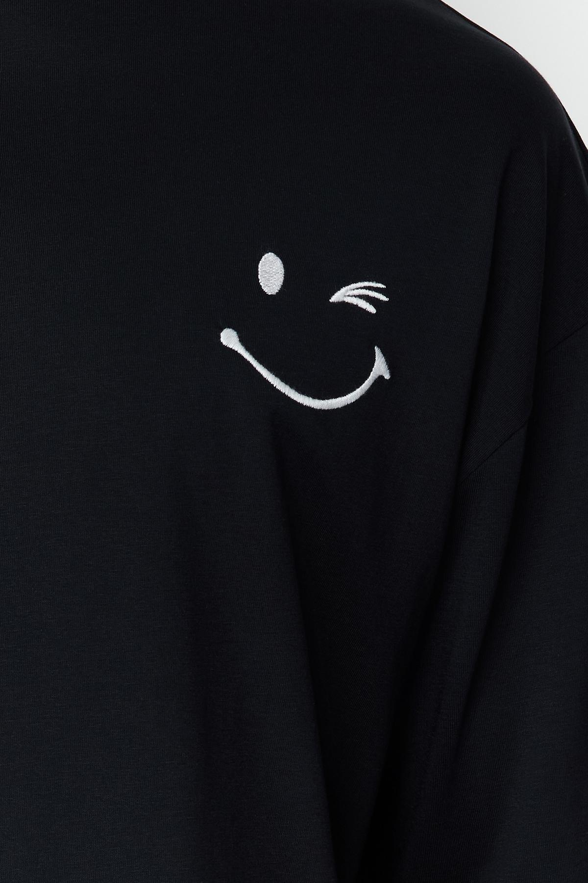 Black Oversize Graphic T-Shirt, , large image number 7