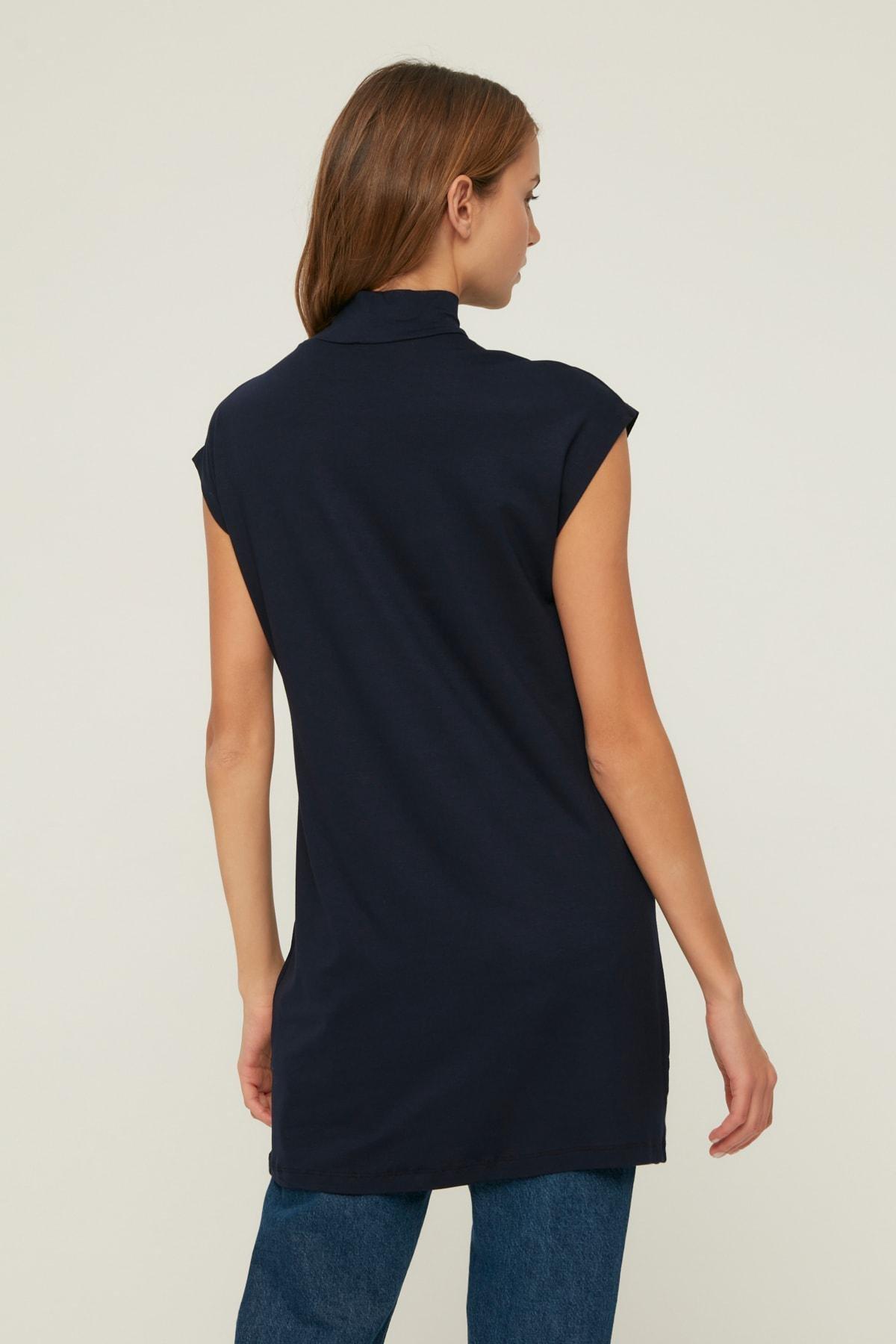 Multicolour Standing Collar Fitted Tunic, Set Of 2, , large image number 4