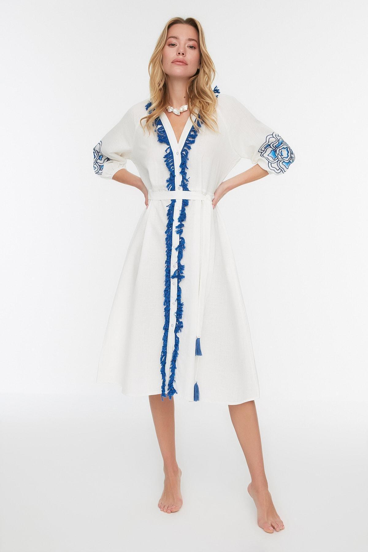 White Shift V Neck Dress, , large image number 2