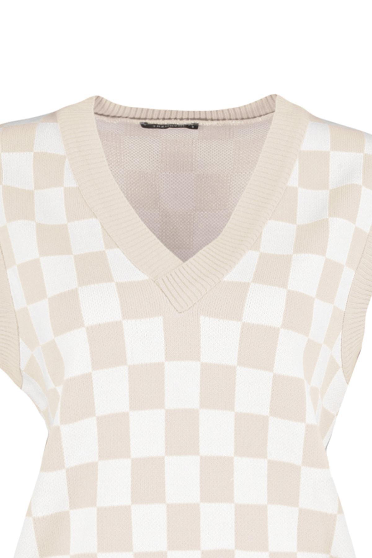 Beige Plaid Sweater Vest, C101_6997, large image number 7