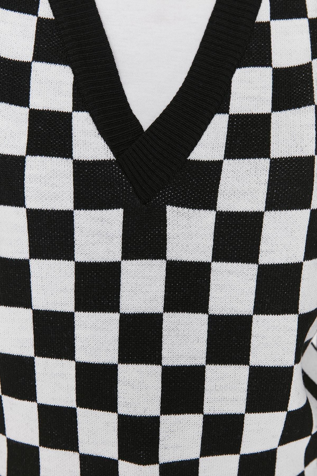 Black Crew Neck Sweater Vest, , large image number 3