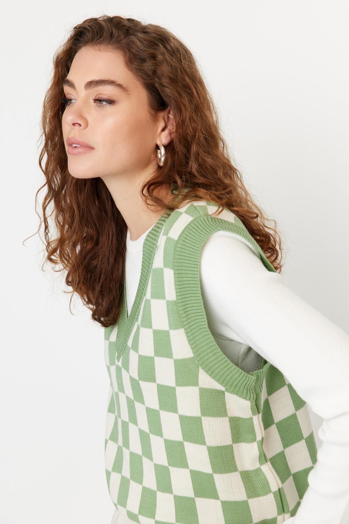 Green Plaid Sweater Vest, C101_7012, large image number 12