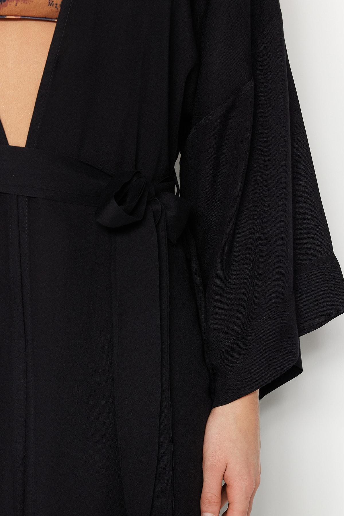 Black Paisley V-Neck Caftan, , large image number 4