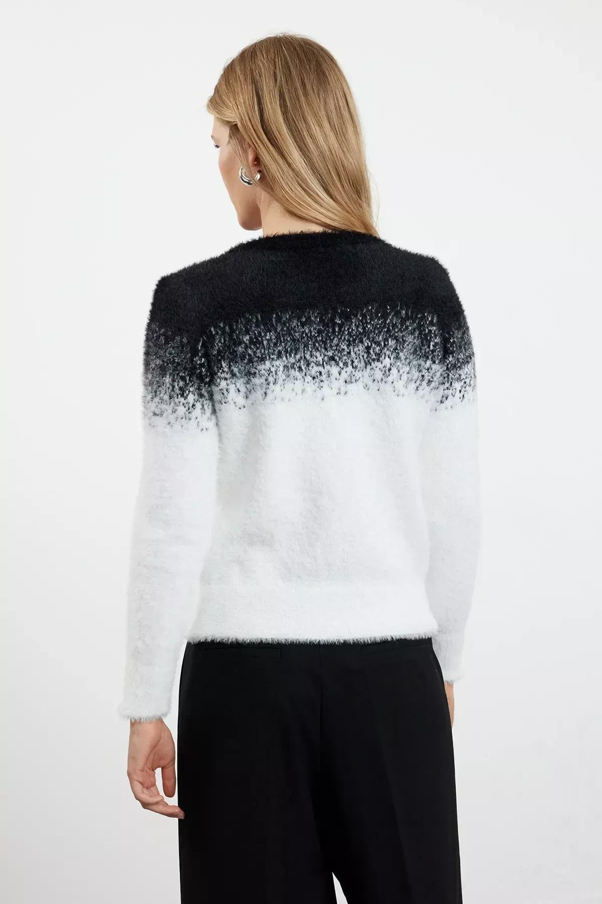 Black Crew Neck Sweater, , large image number 8