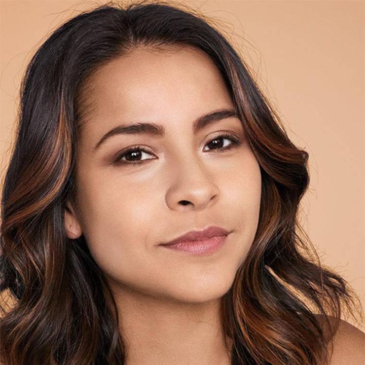 Maybelline New York Fit Me Matte + Poreless Liquid Foundation, 230 Natural Buff, large image number 2